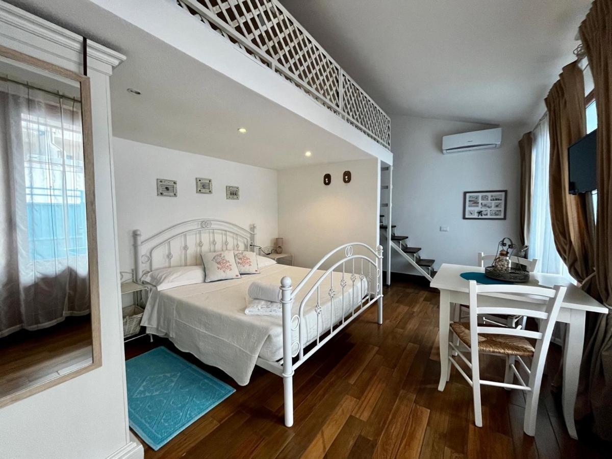 Palmasera Charming Rooms Cala Gonone Exterior foto