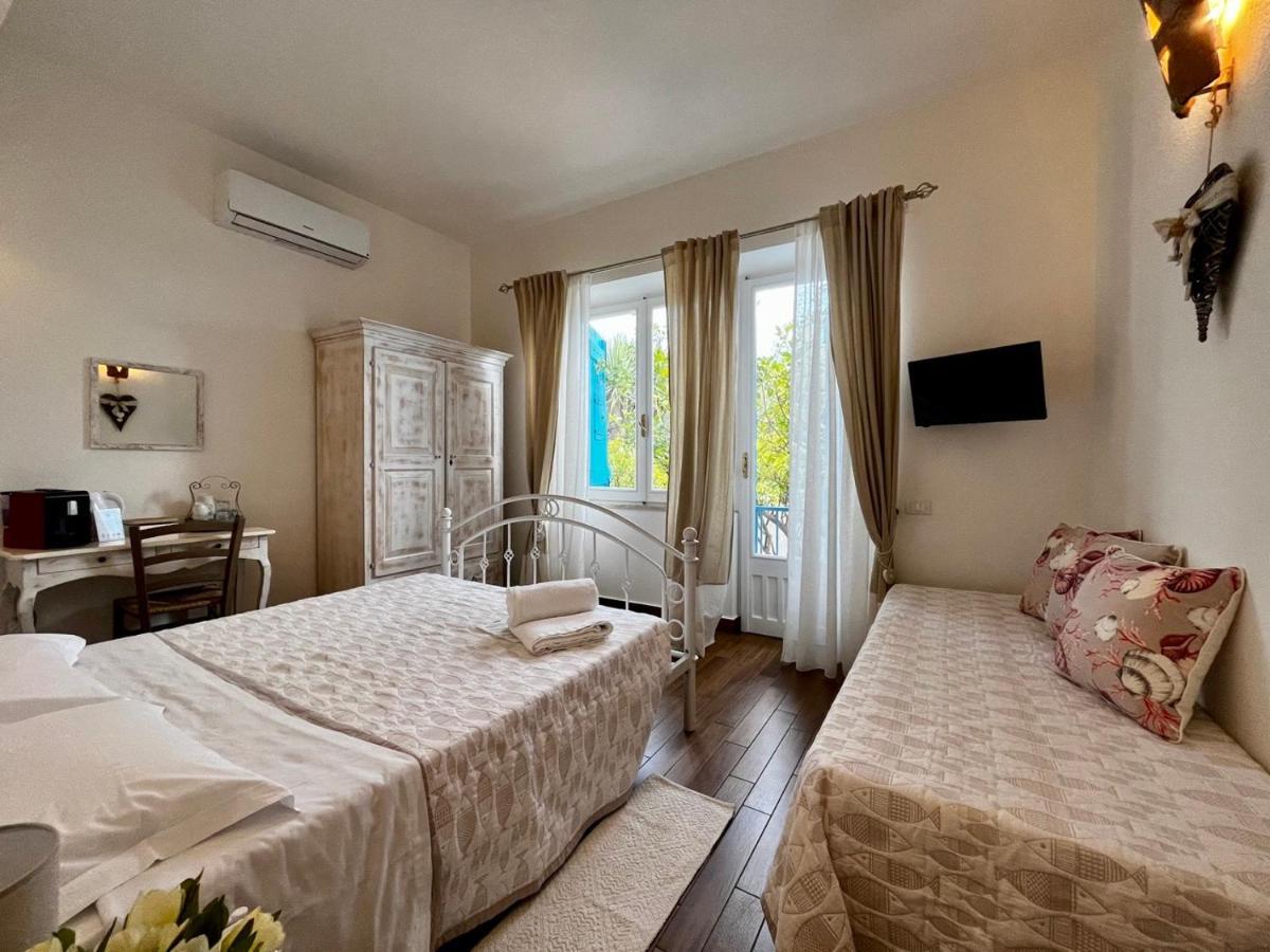 Palmasera Charming Rooms Cala Gonone Exterior foto