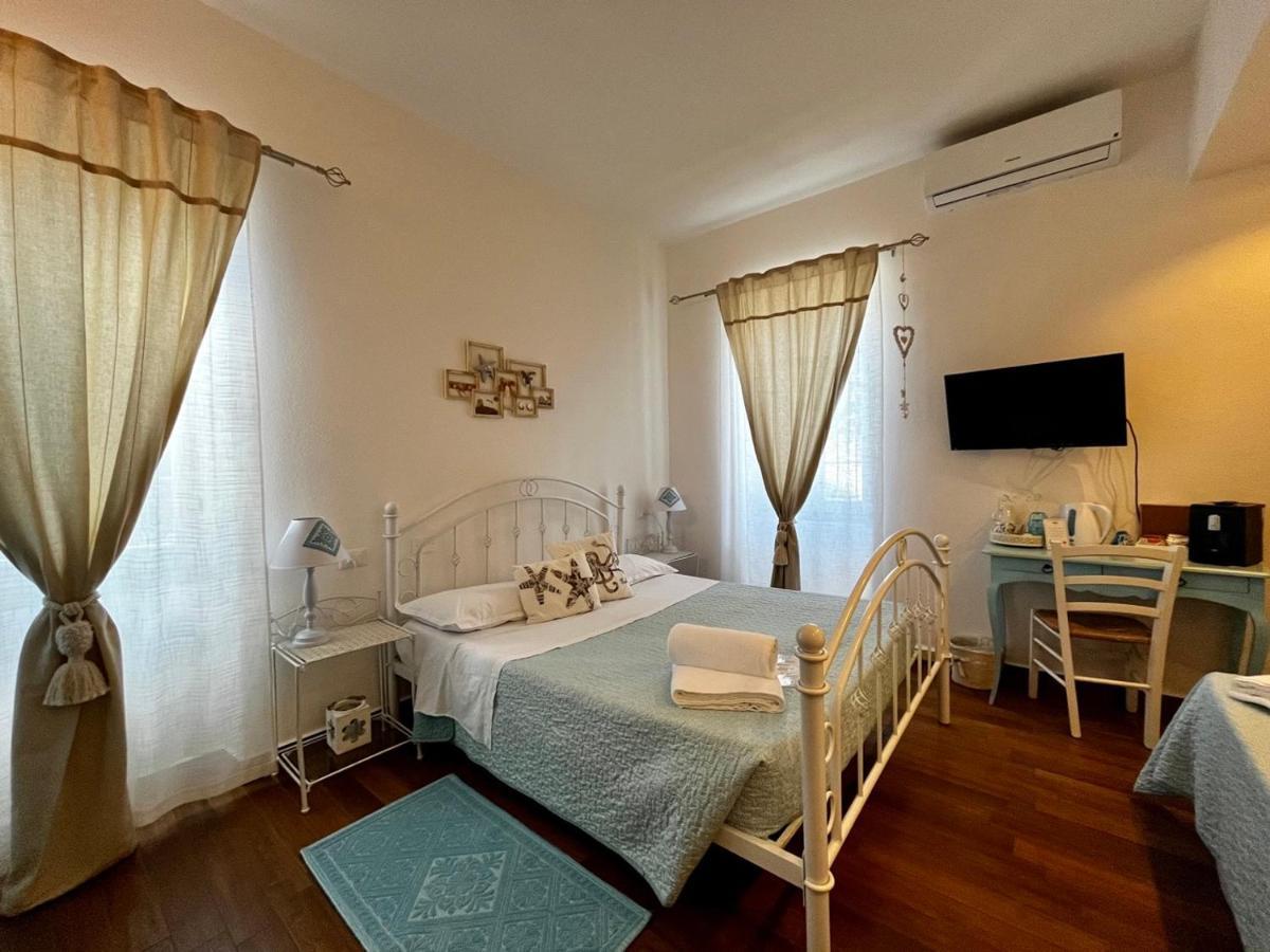 Palmasera Charming Rooms Cala Gonone Exterior foto