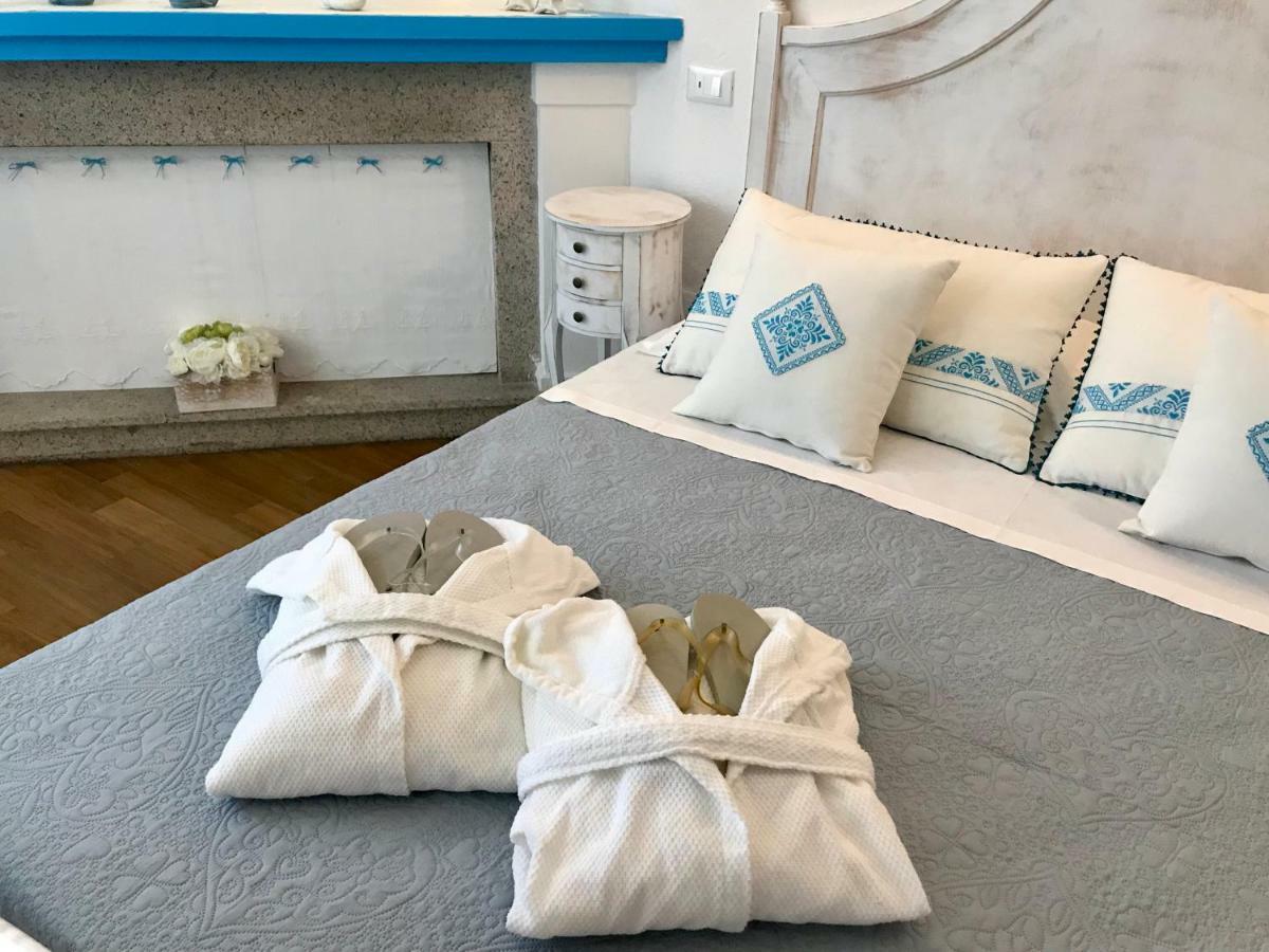 Palmasera Charming Rooms Cala Gonone Exterior foto
